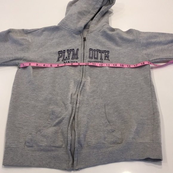 ✅ SOLD Hoodie Plymouth Massachusetts Grey Unisex - Picture 7 of 9